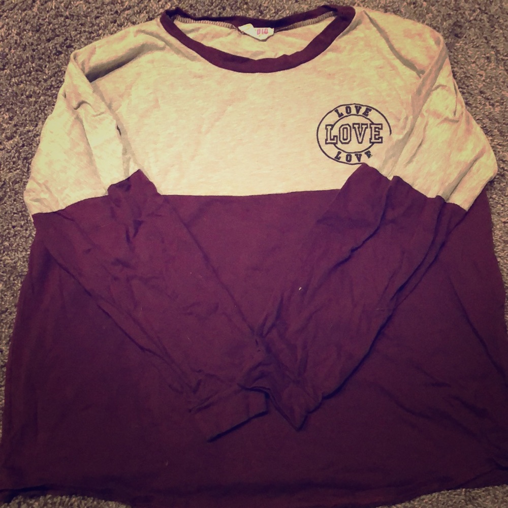 Long sleeve ‘Love’ tshirt